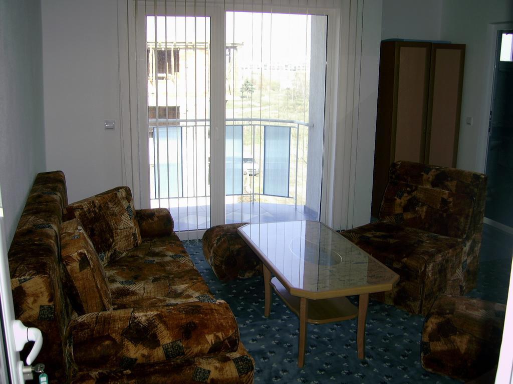 Sianie Guest House Ravda Dış mekan fotoğraf