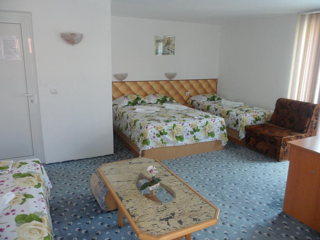 Sianie Guest House Ravda Dış mekan fotoğraf