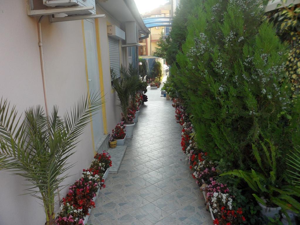 Sianie Guest House Ravda Dış mekan fotoğraf