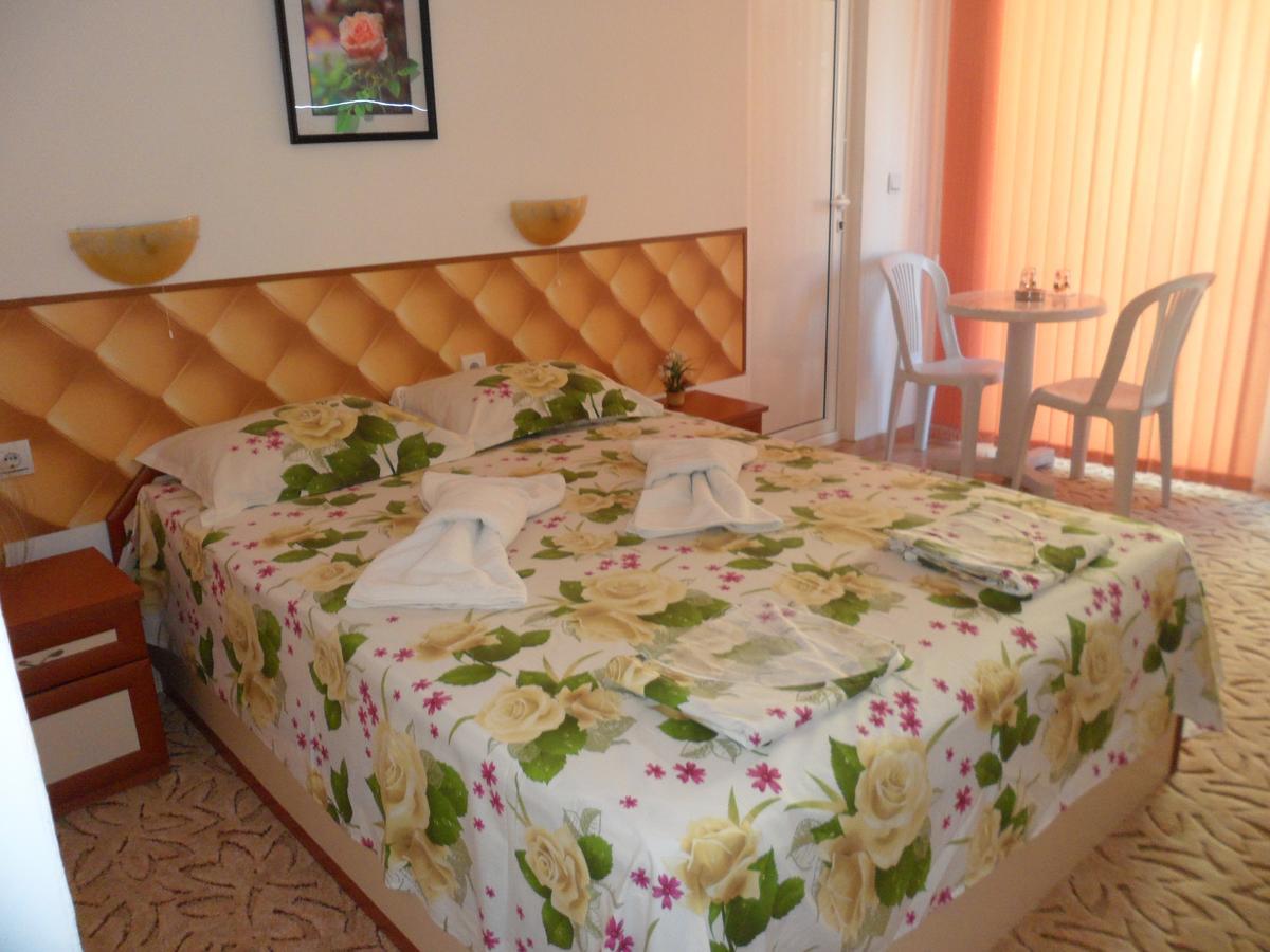 Sianie Guest House Ravda Dış mekan fotoğraf