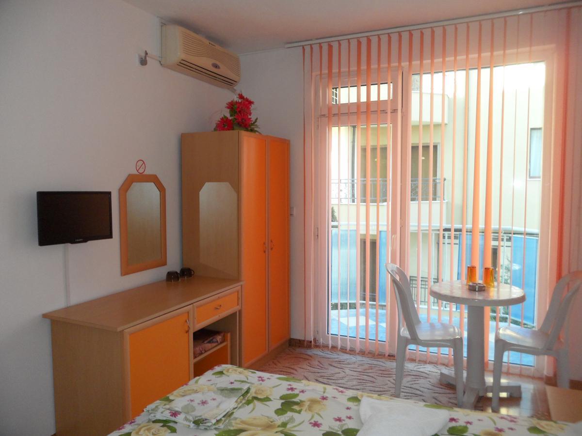 Sianie Guest House Ravda Dış mekan fotoğraf