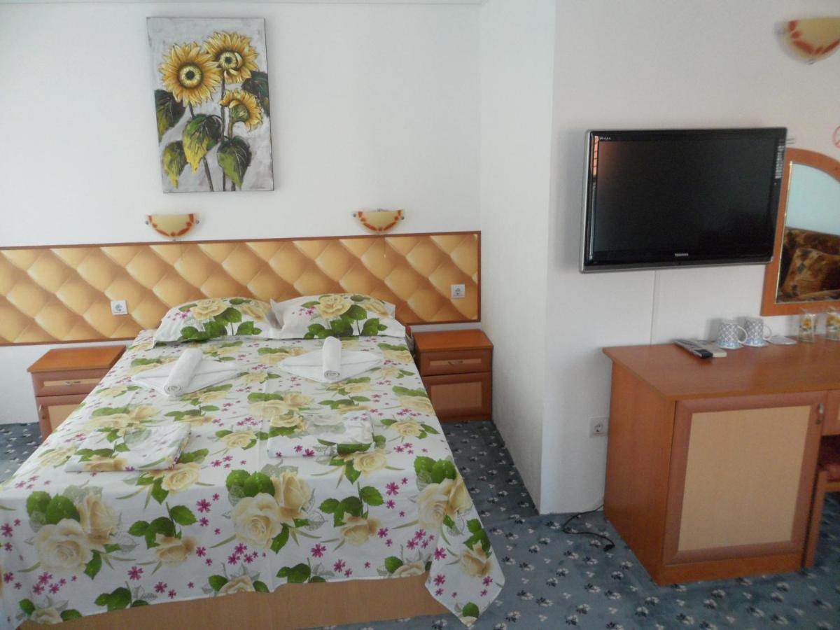 Sianie Guest House Ravda Oda fotoğraf