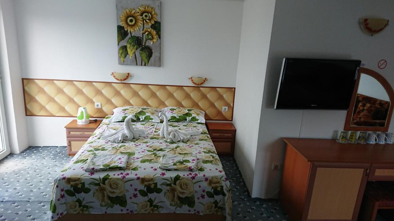 Sianie Guest House Ravda Dış mekan fotoğraf